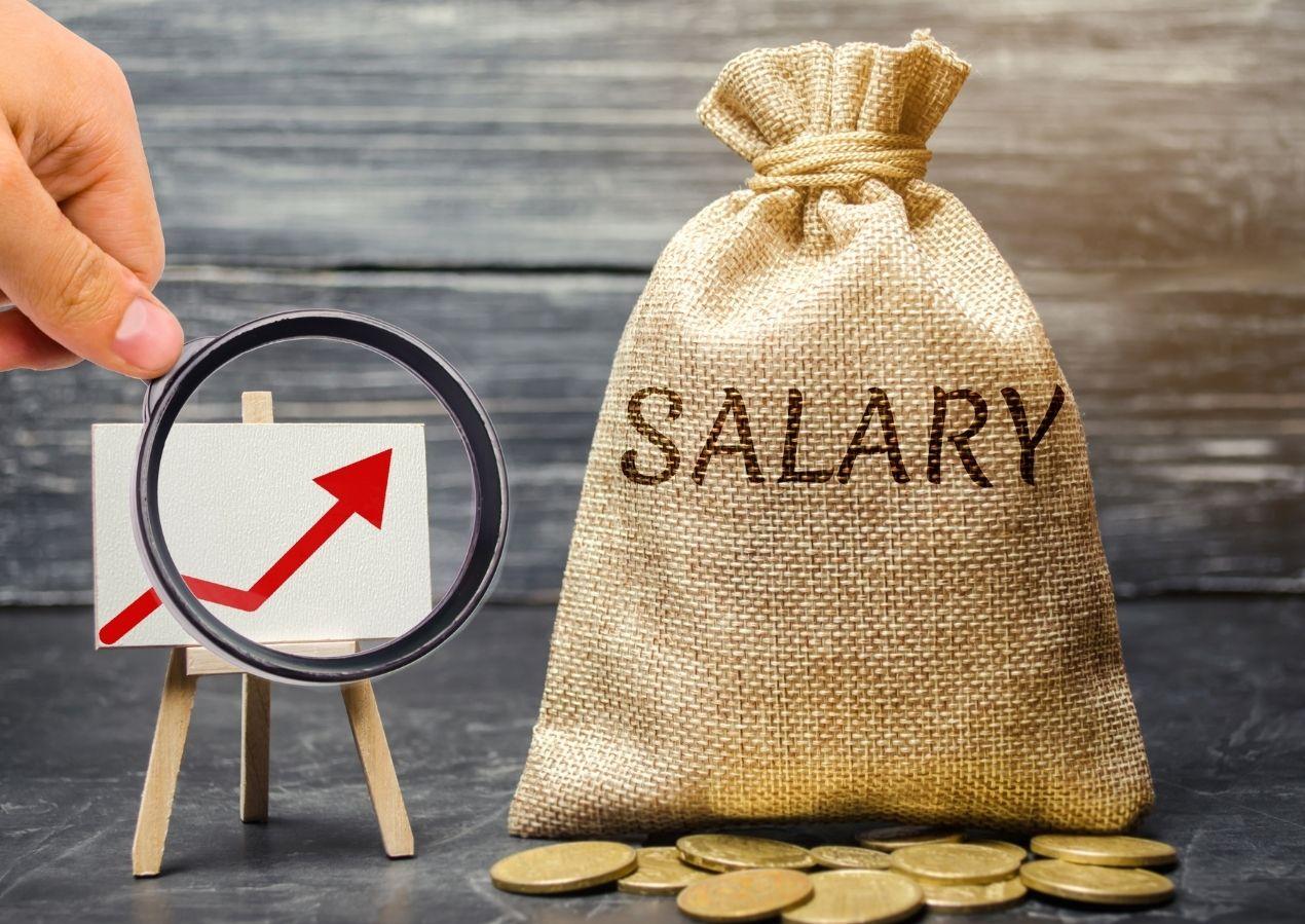 企業聘僱移工時，常見薪酬規劃抵觸法令、契約或規範之樣態及解析